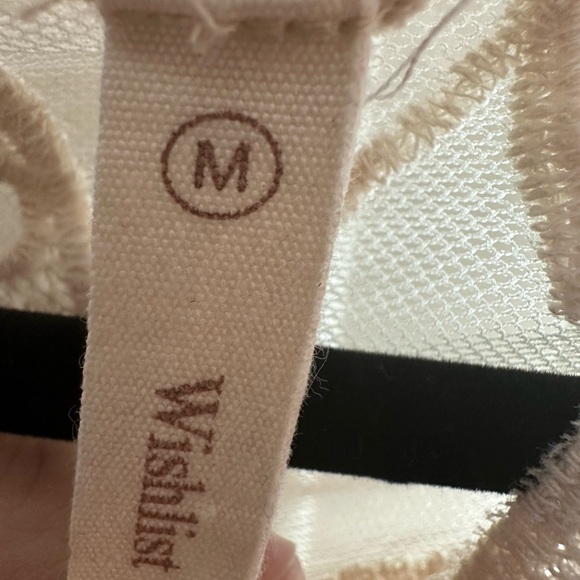 Wishlist Romper ❤️Gorgeous Cream Floral Lace - Picture 9 of 15